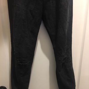 Free people distress pants, never worn too cute